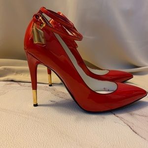 Tom Ford pumps, red size 39.5